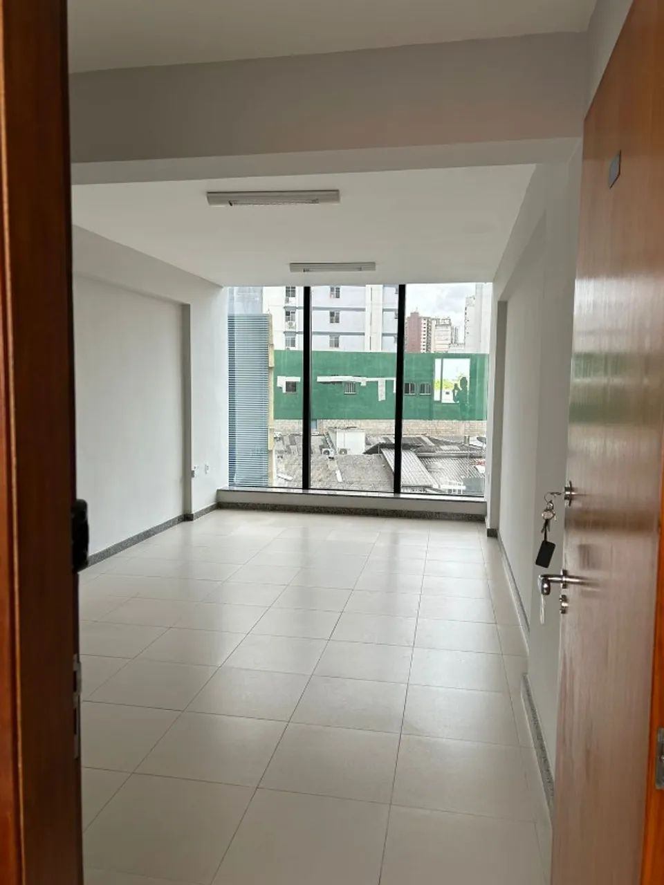 Sala Comercial na Batista Campos com 27,61m²