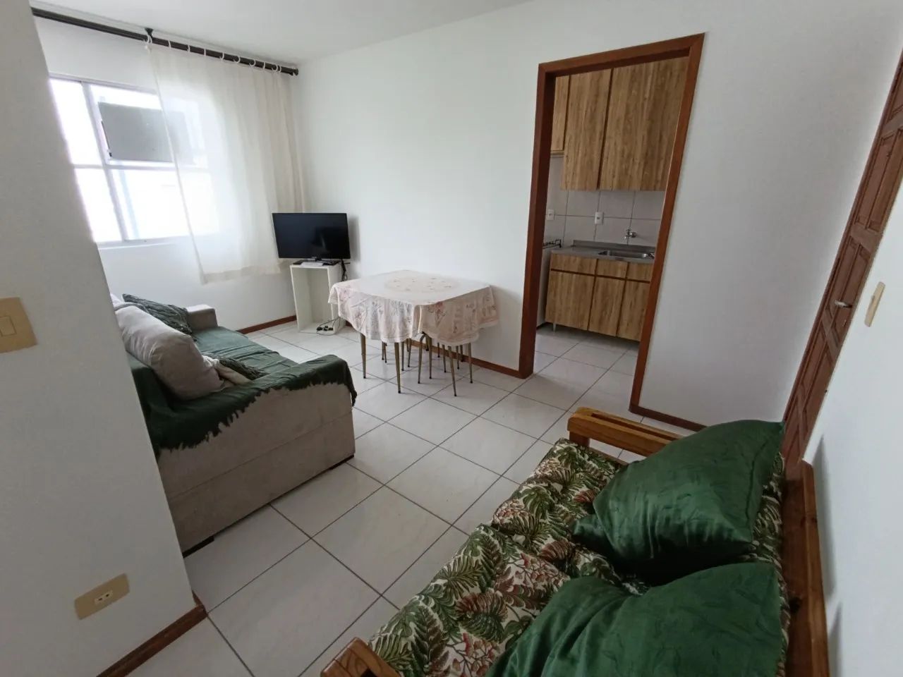 Apartamento 3 quartos semi mobiliado-Coqueiros - Foto 4