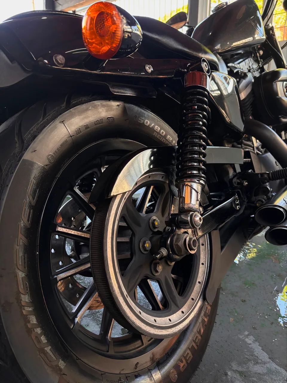 Harley Davidson 883 iron  - Foto 2