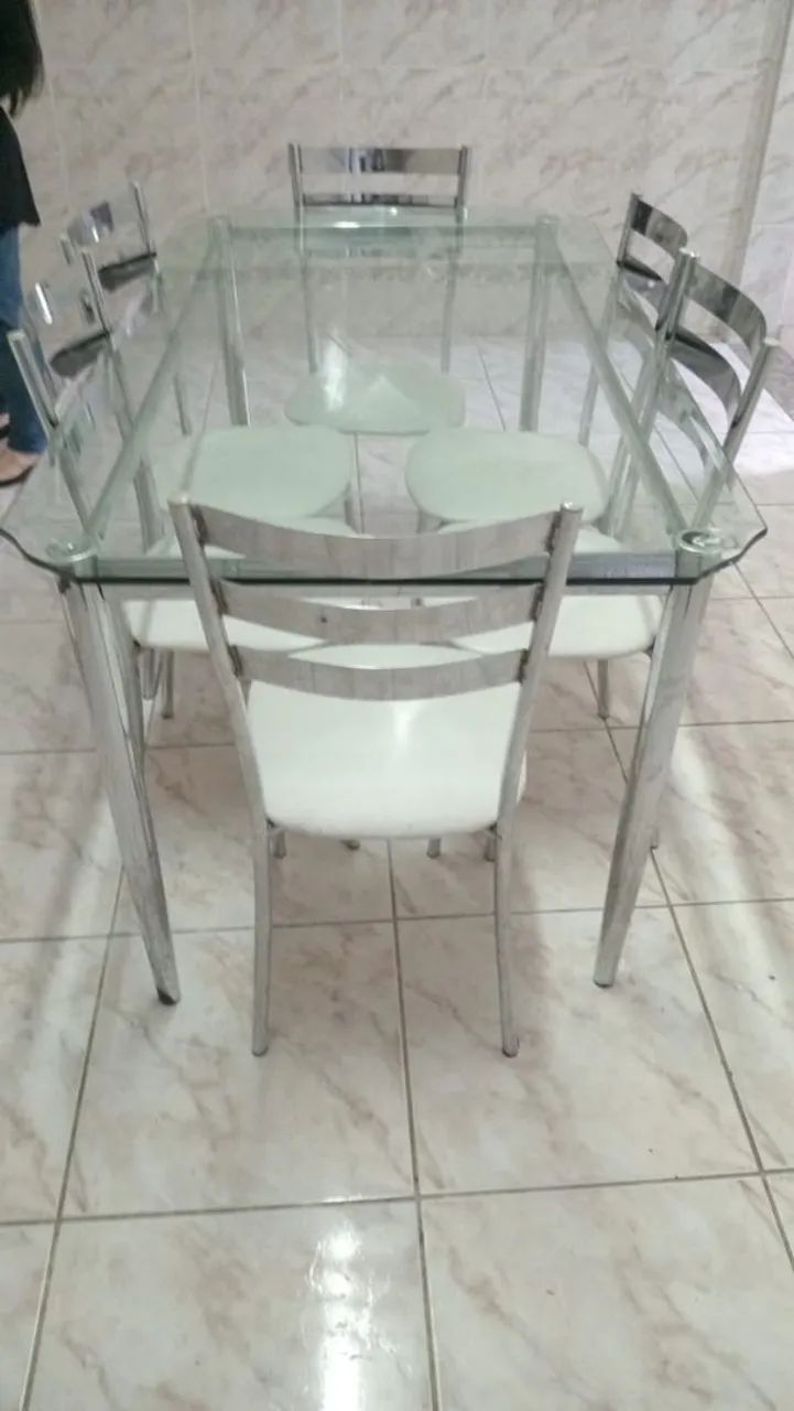 MESA COM CADEIRAS TAMPO DE VIDRO - Foto 2
