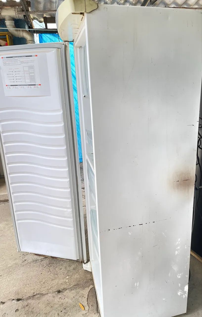 Freezer e geladeira vertical.  2 em 1.  - Foto 5