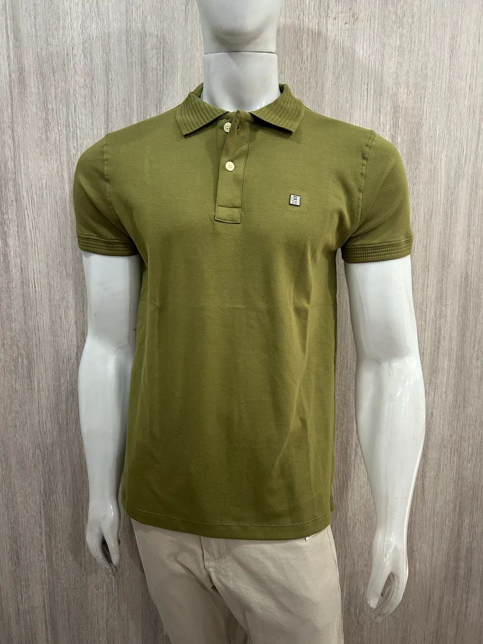 Roupas e acessórios  - Foto 5