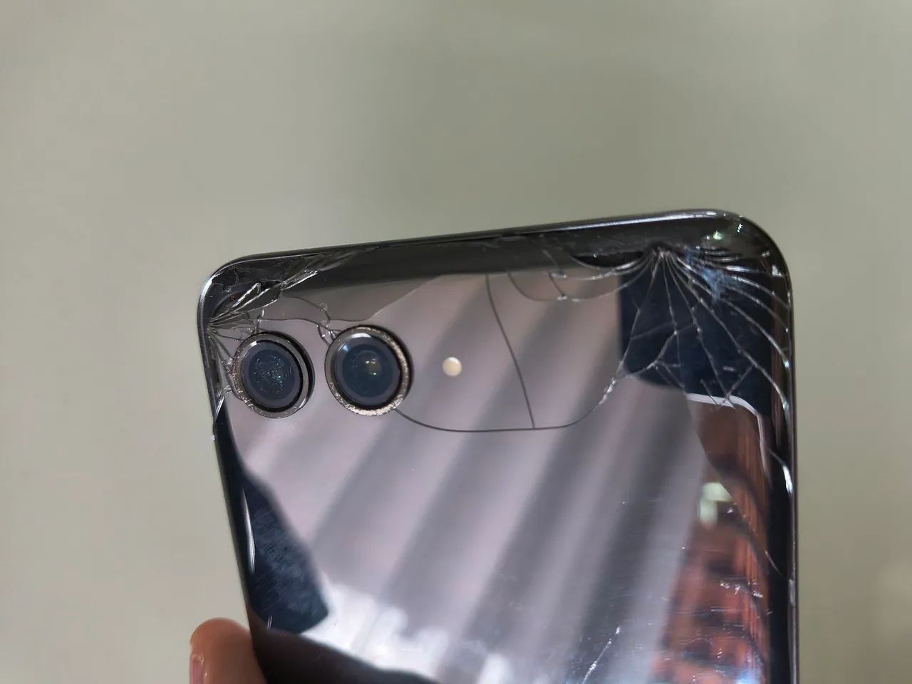 Moto Razr 40 ultra - Foto 3