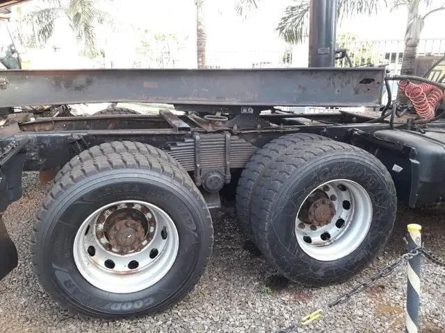 Vw 31330 6x4 chassi 2015 - Foto 5