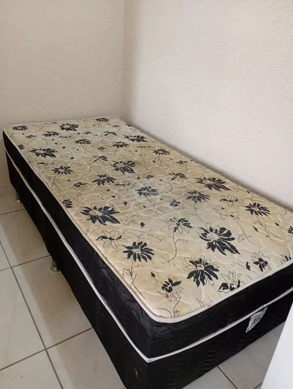 Cama Box solteiro 