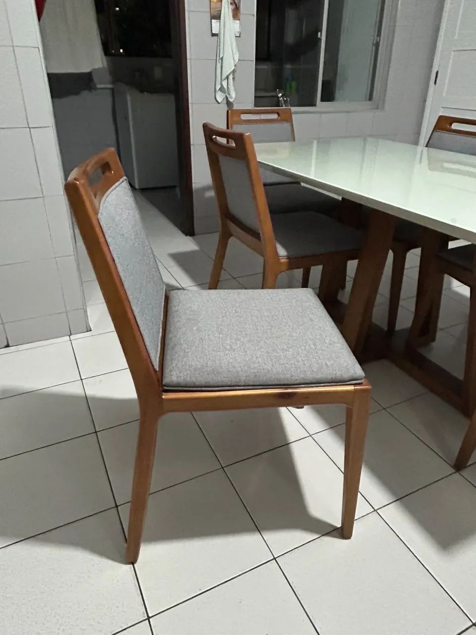 Mesa com 6 lugares 