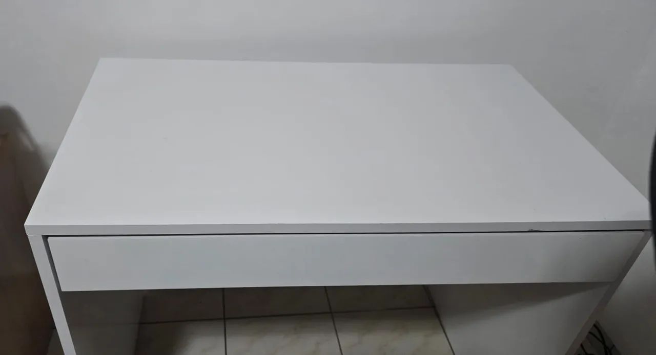 Mesa Escrivaninha Branca Excelente estado
