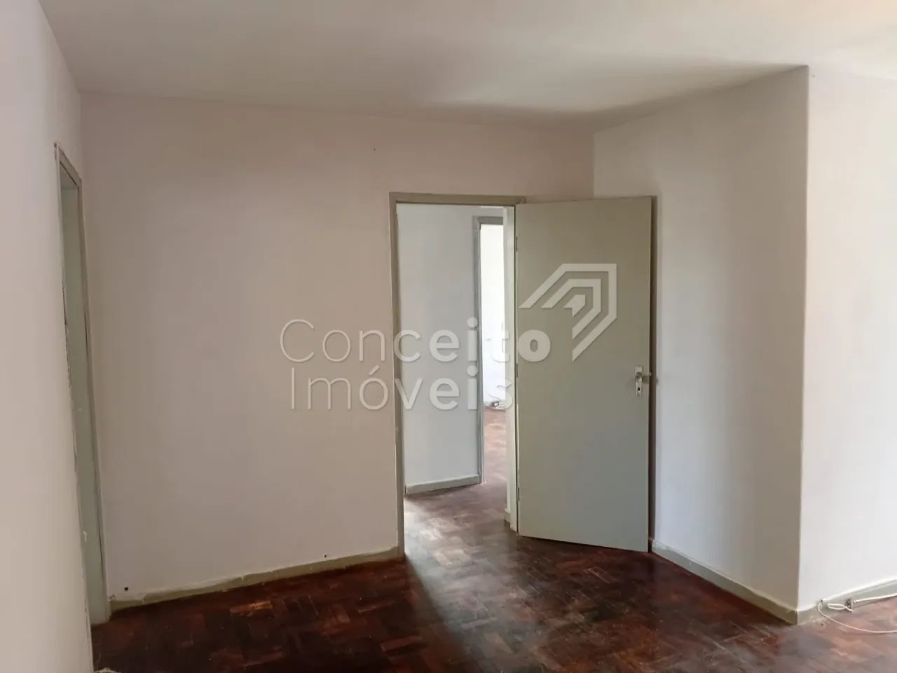 Edifício Matheus - Centro - Apartamento Semimobiliado - Foto 4