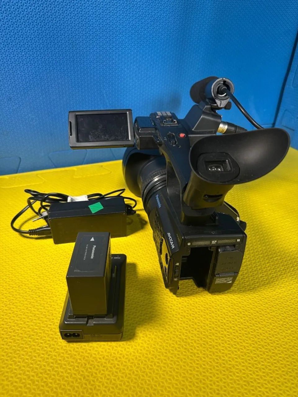 Panasonic AG-AC90 Profissional - Foto 2