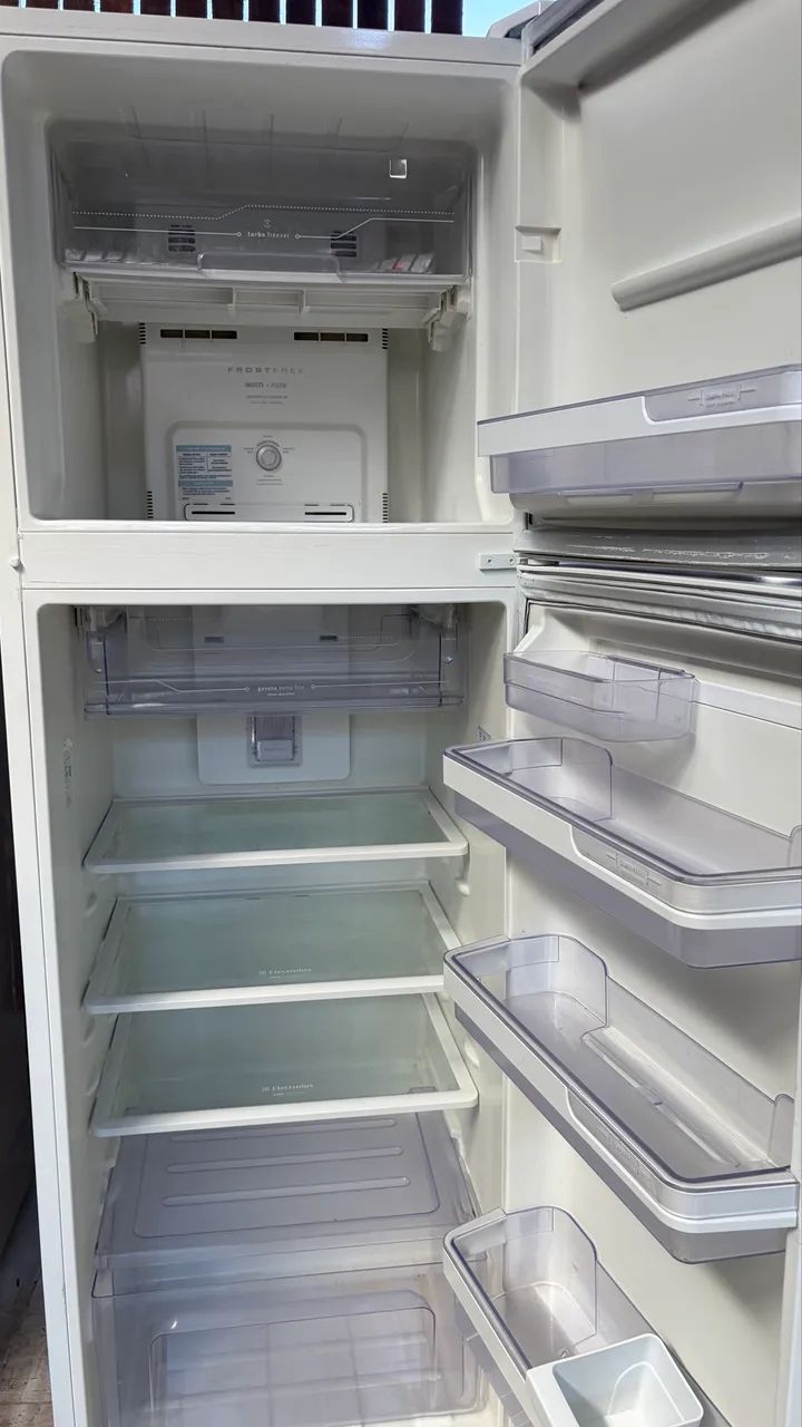 Geladeira Electrolux frostfrer faço entrega  - Foto 5