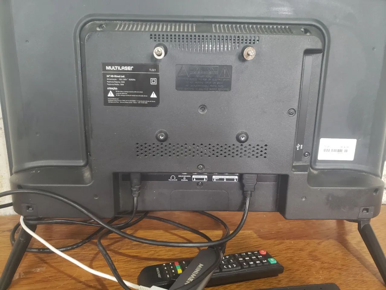 Tv monitor 24 polegadas e pequeno mais serve  - Foto 5