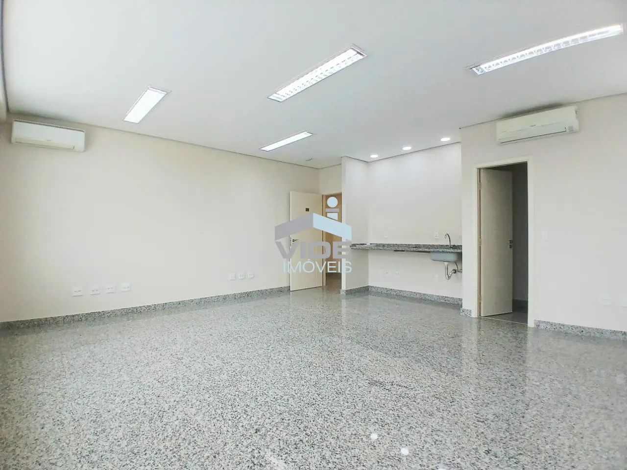 SALA COMERCIAL PARA VENDA OU LOCAÇÃO EM CAMPINAS/SP | TAQUARAL | 76 M²