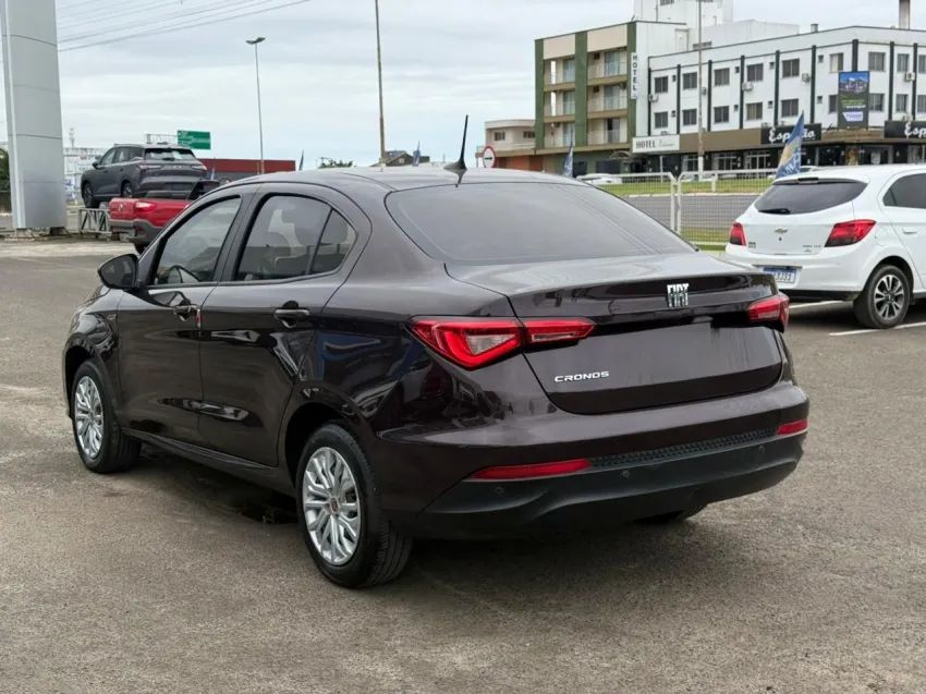 Fiat Cronos Drive 1.3 8V Flex Aut. 2020 - Foto 4