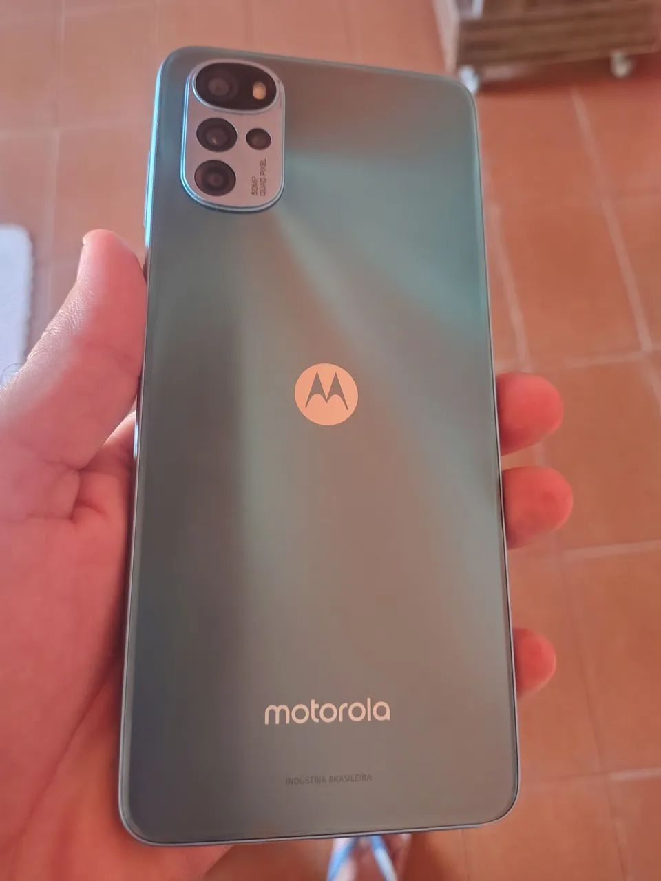 Vendo celular moto g22 bem conservado 
