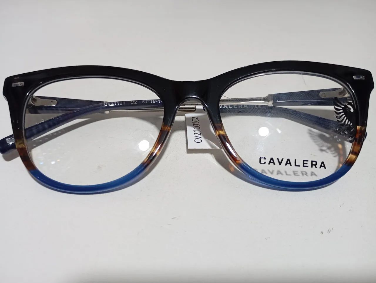 Armação de óculos Cavalera..