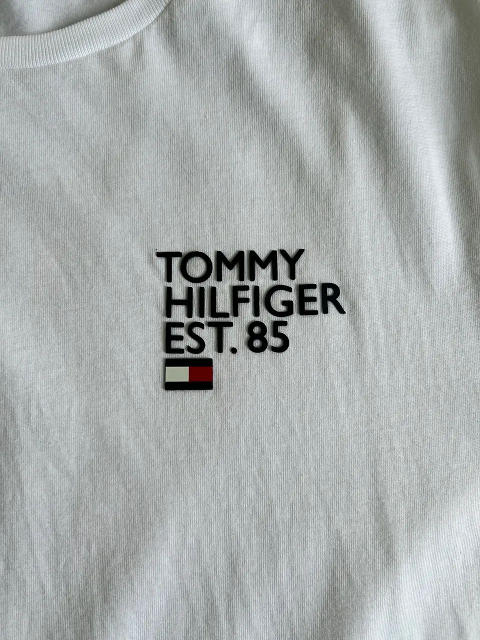Camiseta Branca da Tommy Hilfiger  - Foto 3