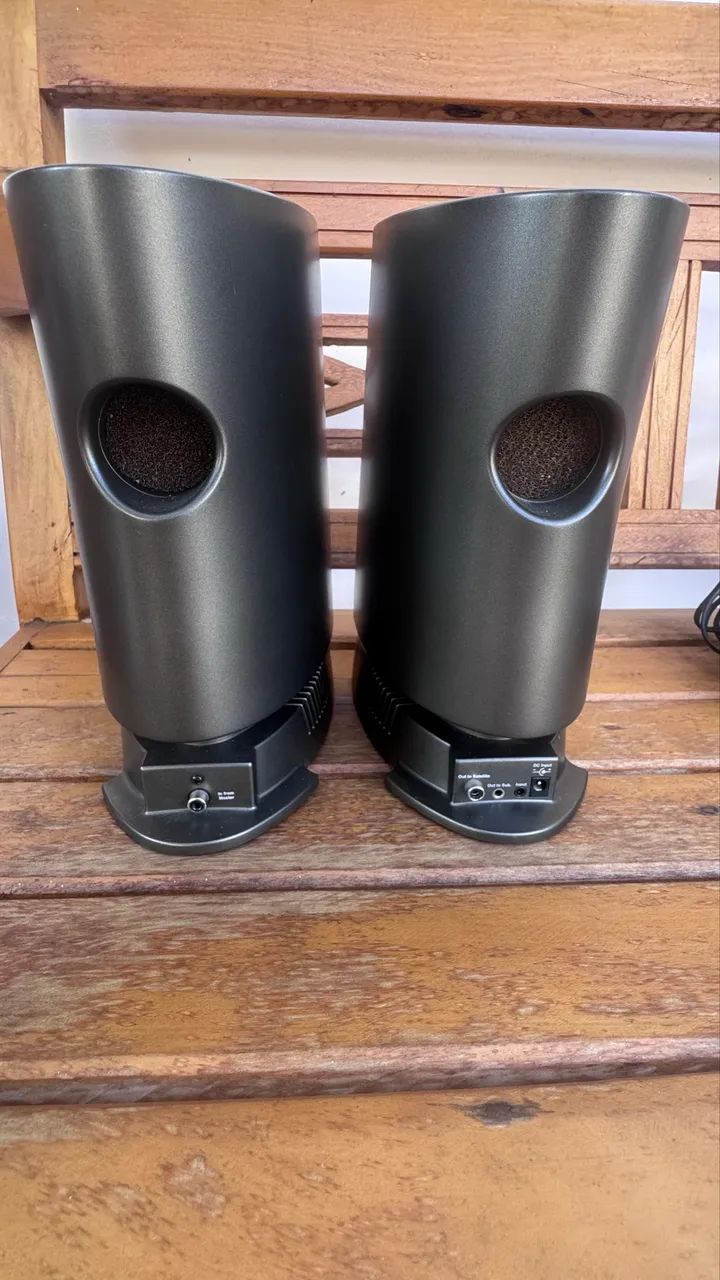 MONITOR DE REFERÊNCIA JBL MEDIA 200 - Foto 2