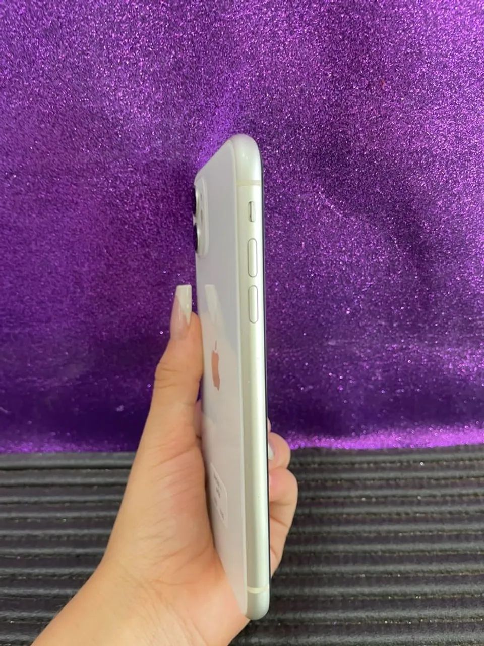 IPHONE 11 BRANCO  - Foto 2