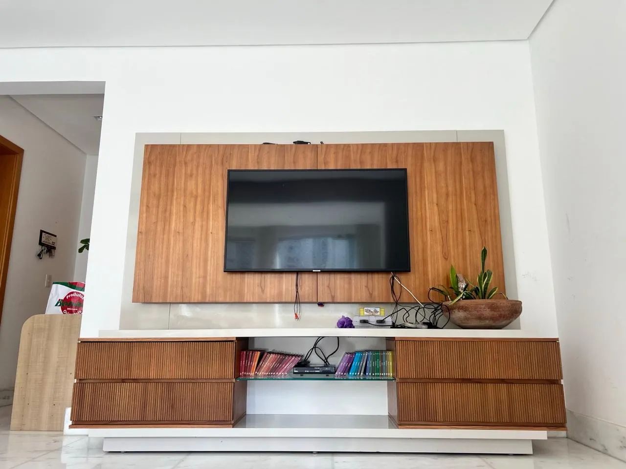 Painel para TV Alessio Pollo - Foto 2