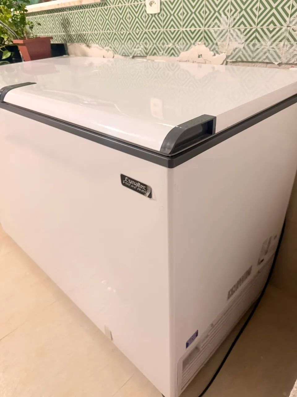 Freezer super novo 