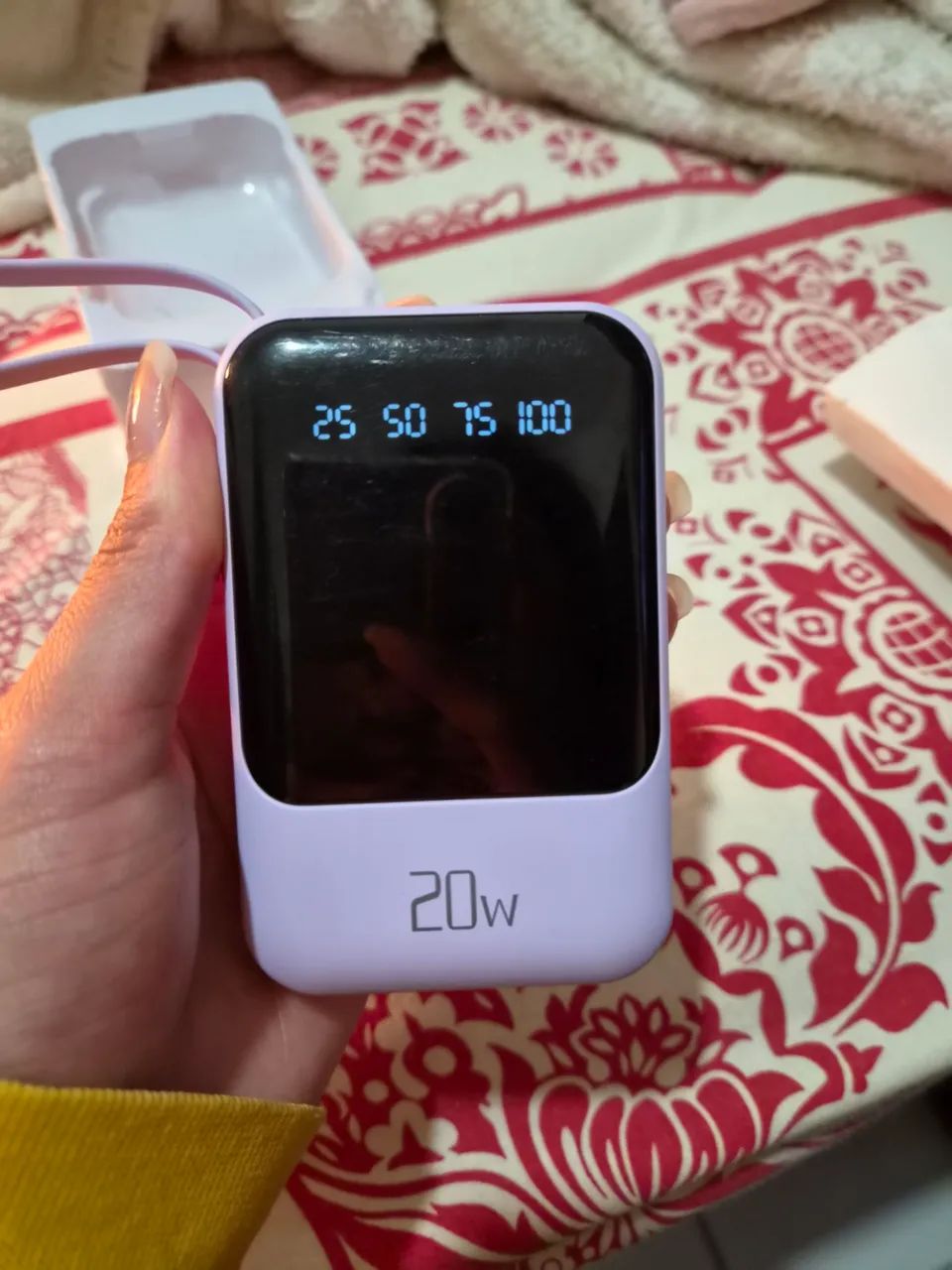 Mini power bank 10000mah com lanterna cor roxa  - Foto 5