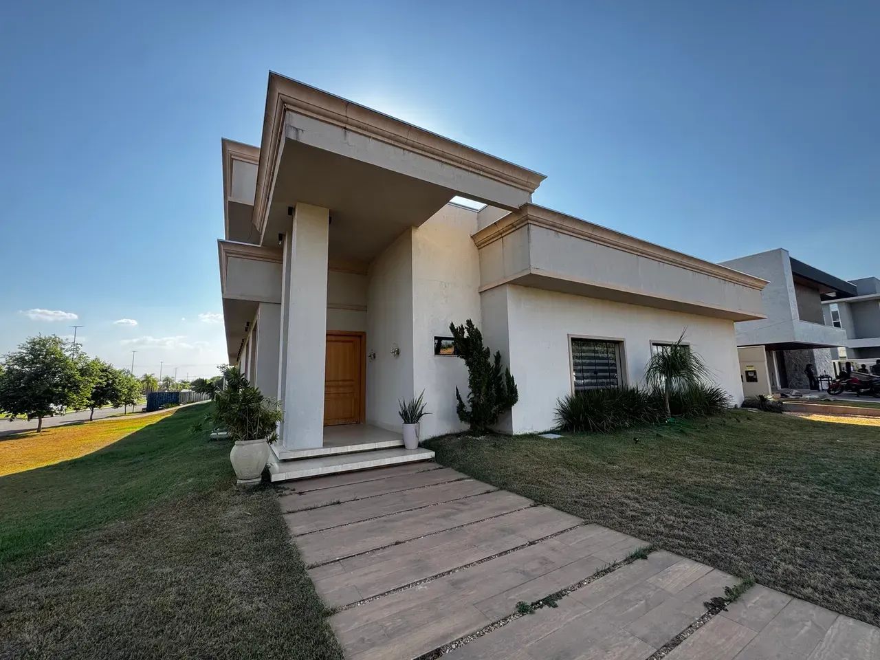 Casa no Polinésia | 5 suítes