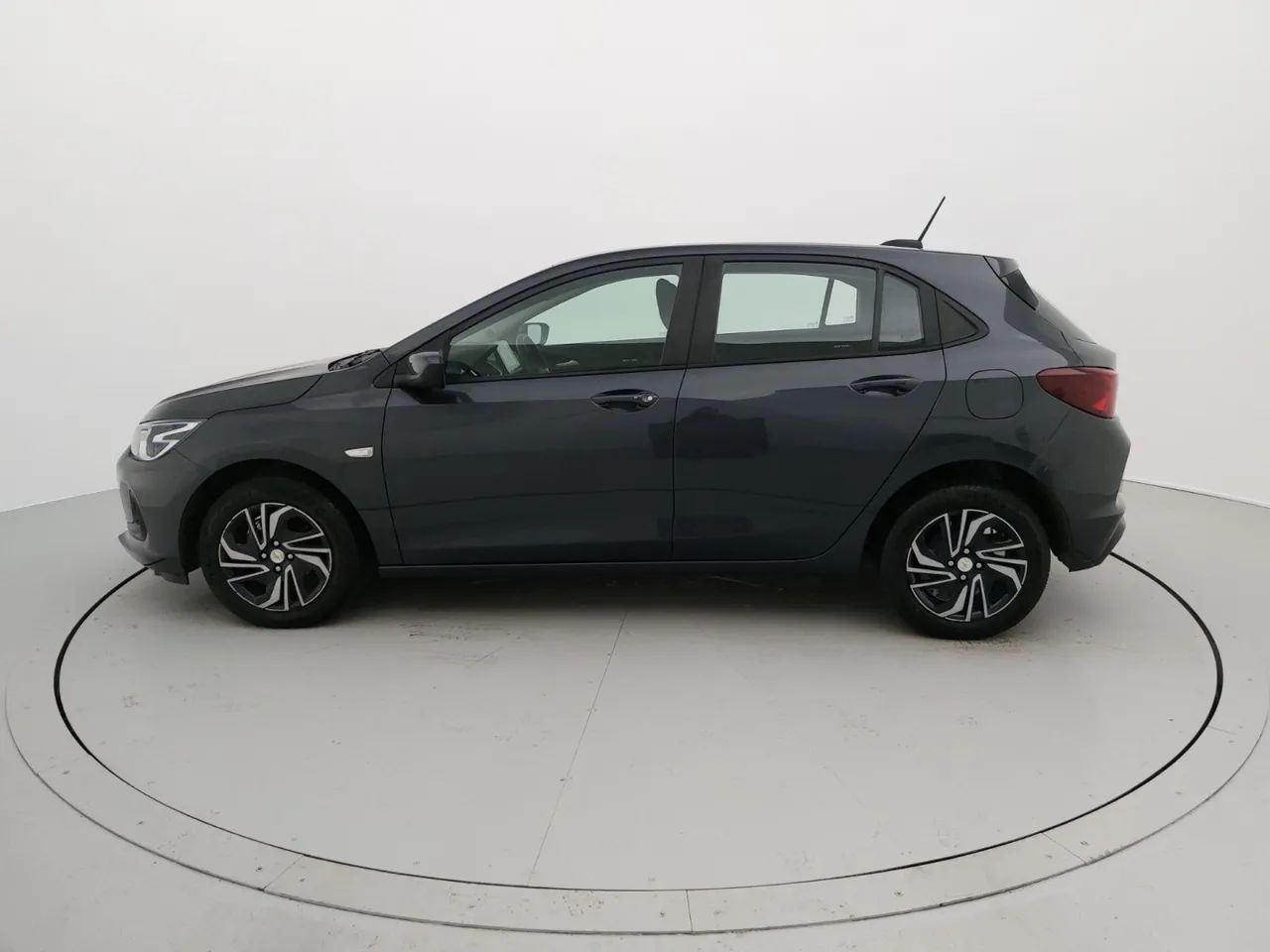 Chevrolet Onix Hatch LT 1.0 12V Flex Mec. 4P, foto 2 de 18