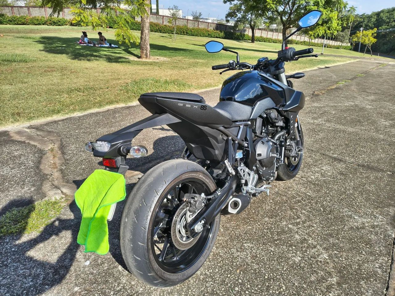 Suzuki GSX 8S 2025 - Foto 4