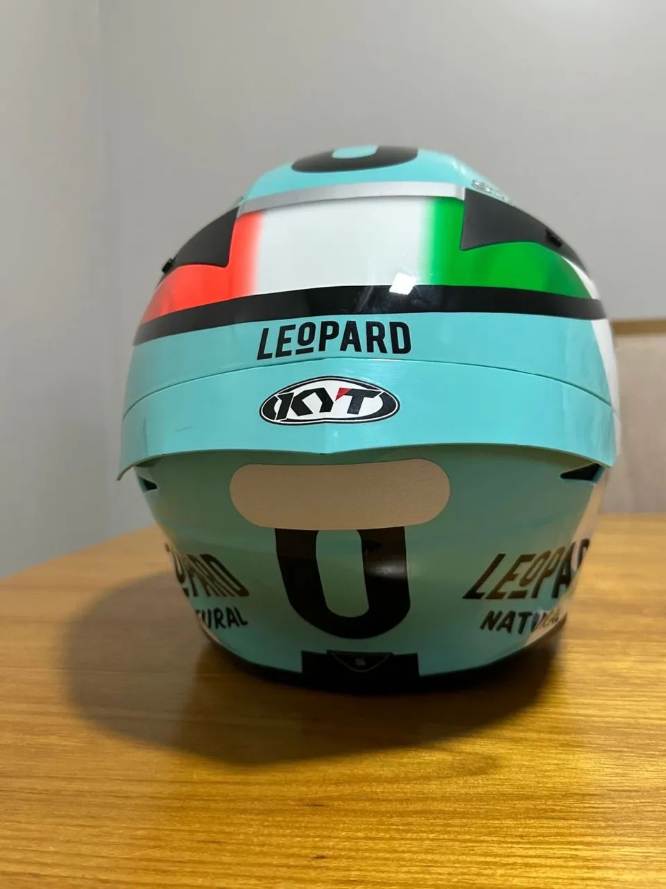 Capacete KYT TT Course Dennis Foggia Leopard Azul  - Foto 4