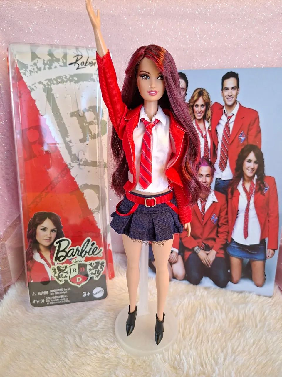 Boneca Rebelde RBD Roberta+suporte+saia personalizada