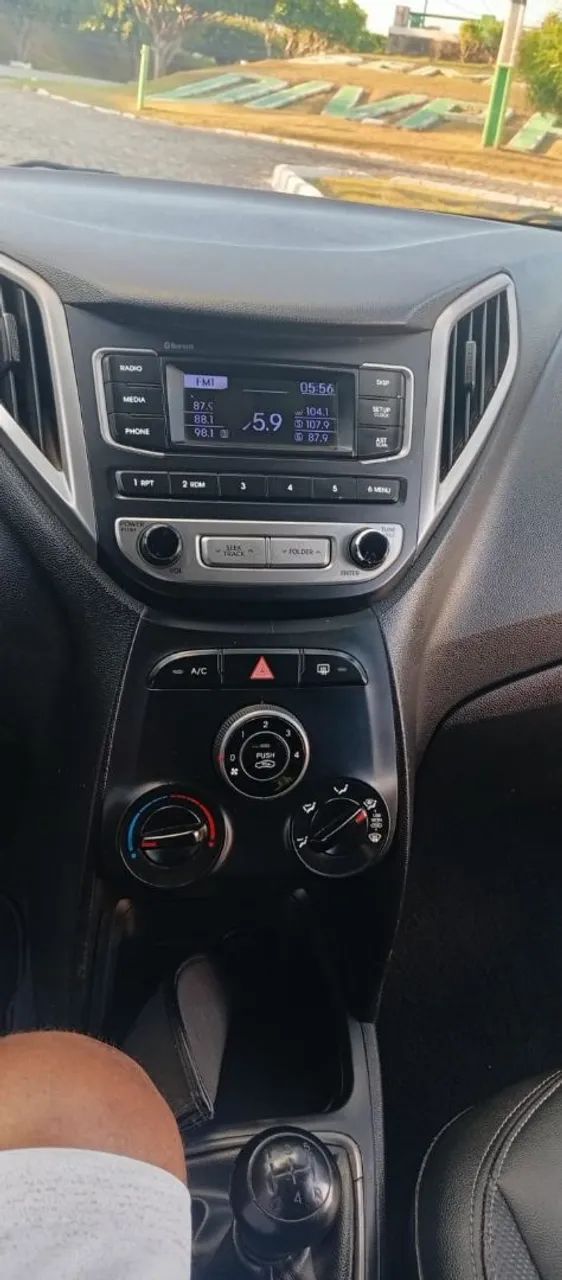 Hyundai HB20 Comf./c.plus/c.style 1.0 Flex 12V 2013 - Foto 2