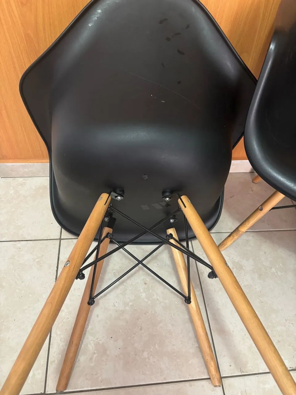 Conjunto com 2 cadeiras Charles Eames com braços  PRETO  - Foto 2