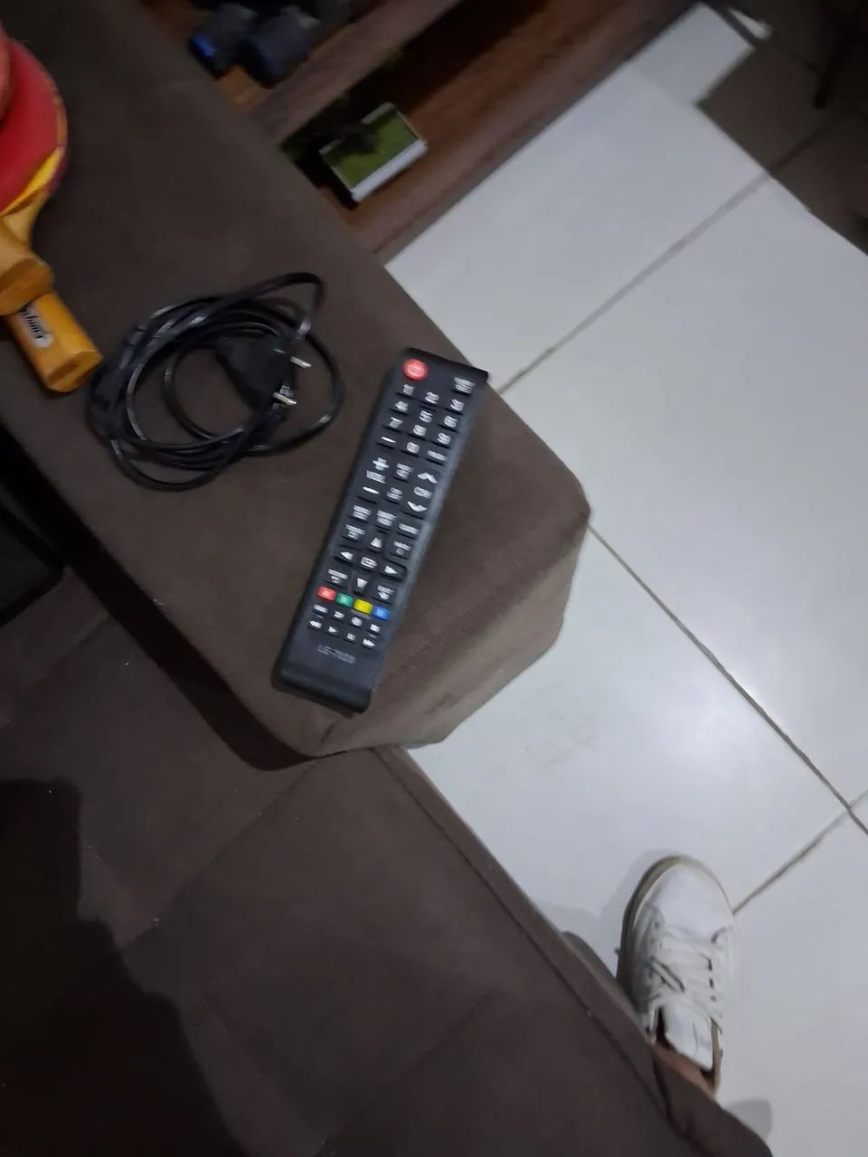 TV Samsung 32 polegadas + controle ( não é smart) - Foto 4