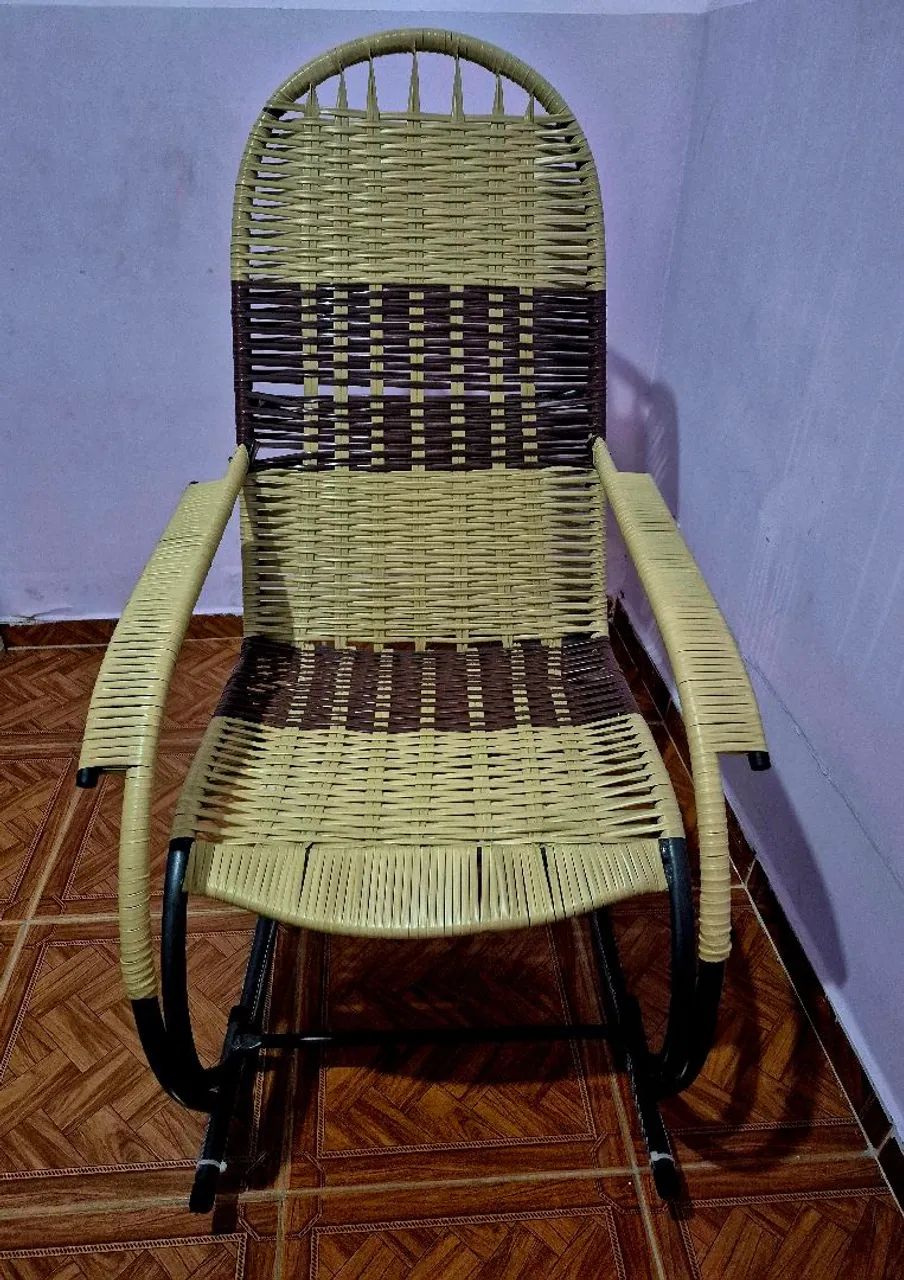 Cadeira de Balanço  - Foto 2