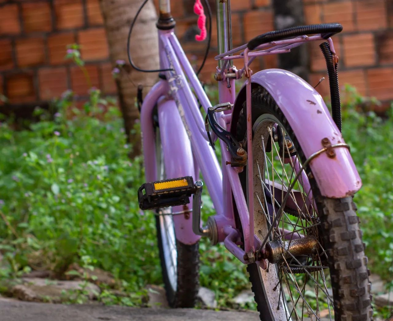 Bicicleta Aro 20 cor Lilás  - Foto 4