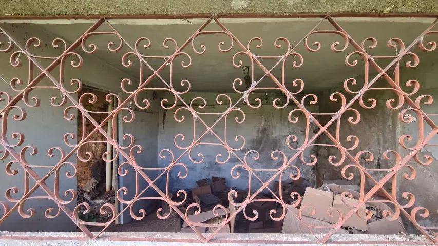Grade Ornamental Decorativa em Ferro 0,78 x 3,17 - Estilo Antigo maciço  - Foto 4