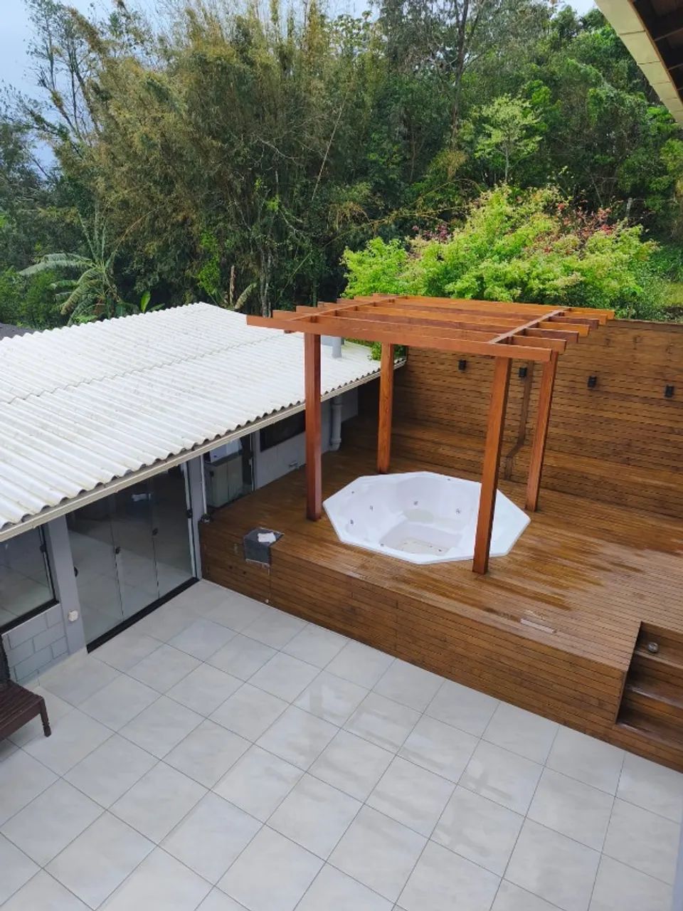 Casa Completa com Jacuzzi no Ribeirão da Ilha/Campeche 