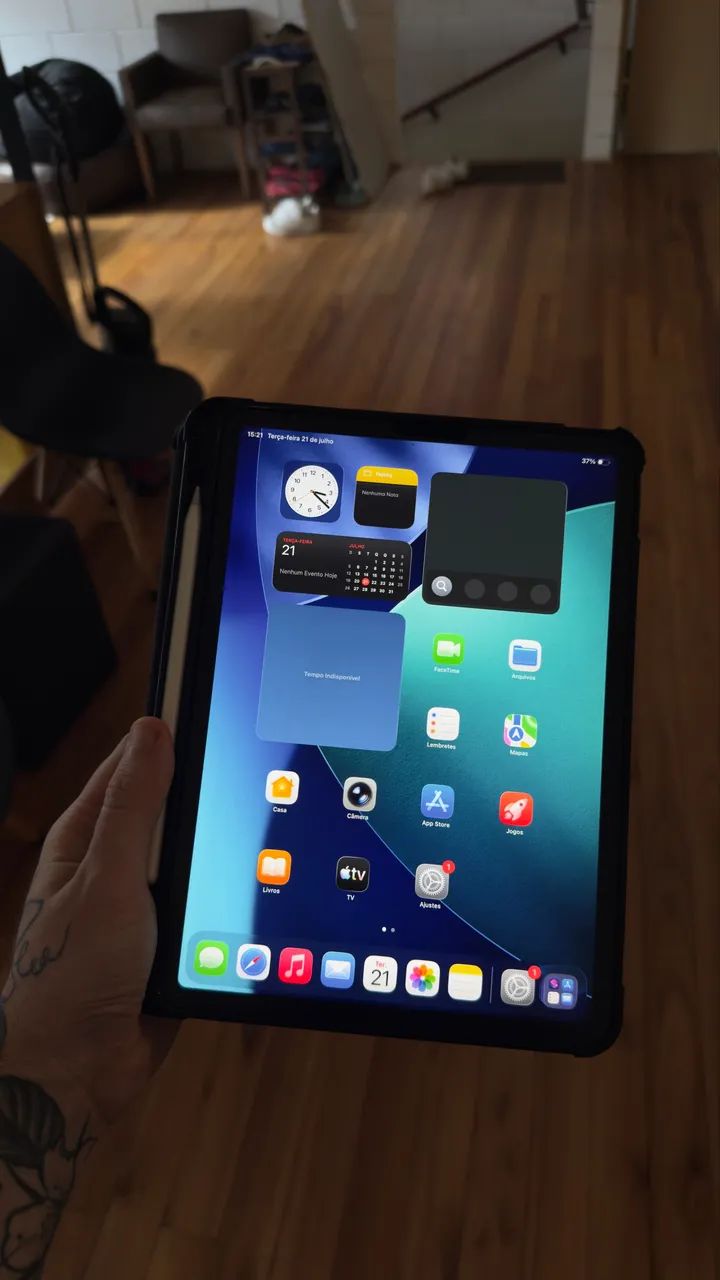 iPad Pro 11? 256GB Wi-Fi + Apple Pencil 2