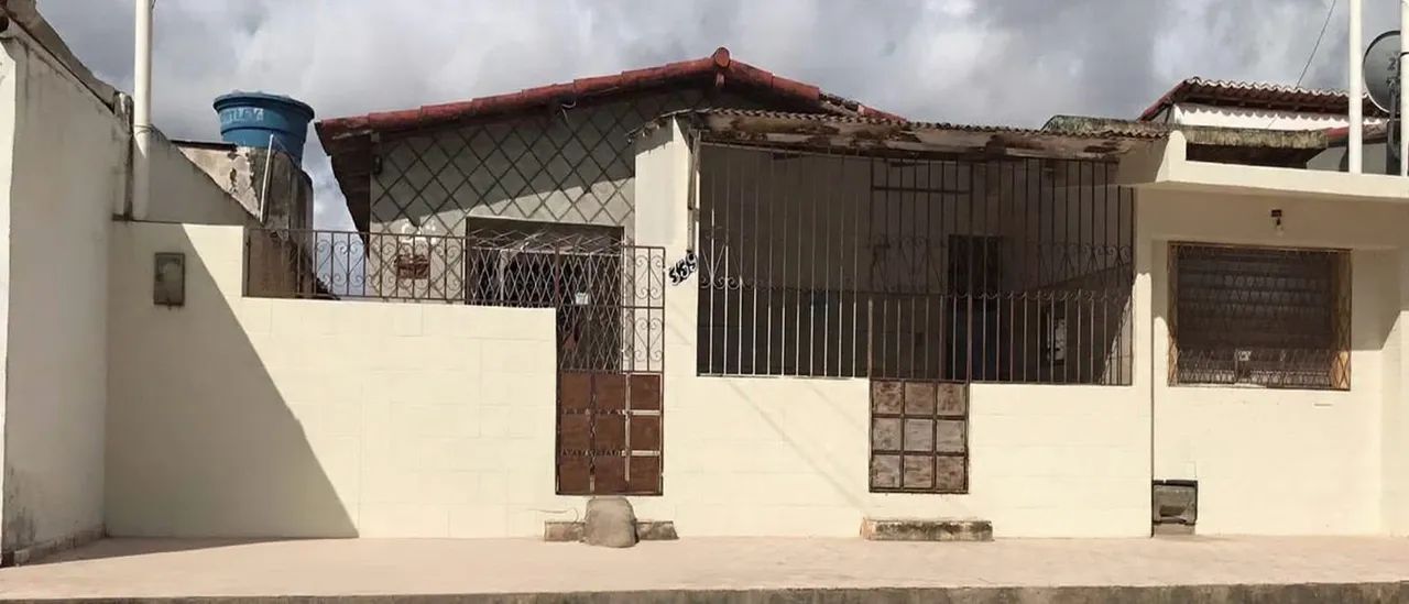 Alugo casa no Pajuçara