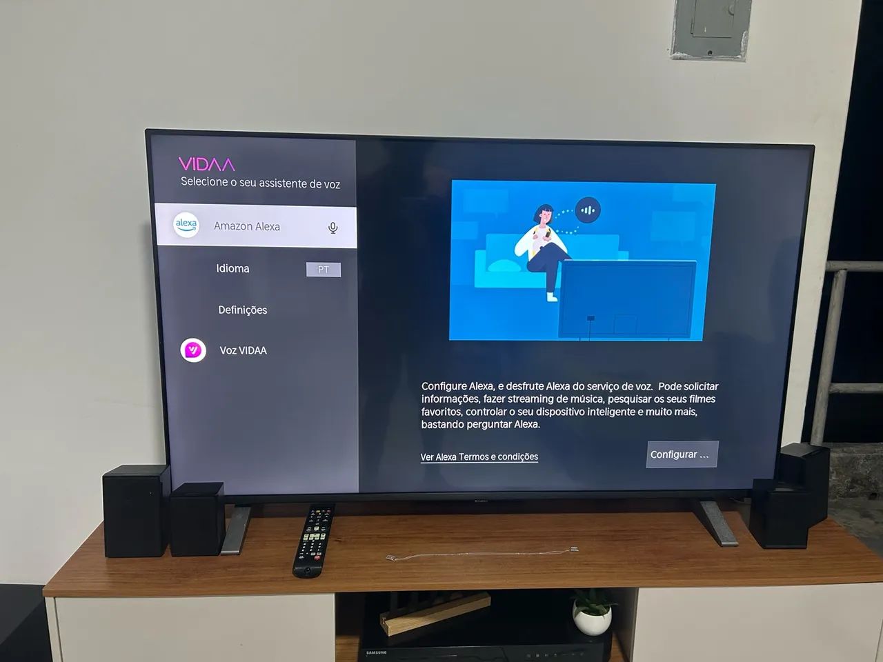 Vendo uma tv smart de 50 polegadas Toshiba  - Foto 2