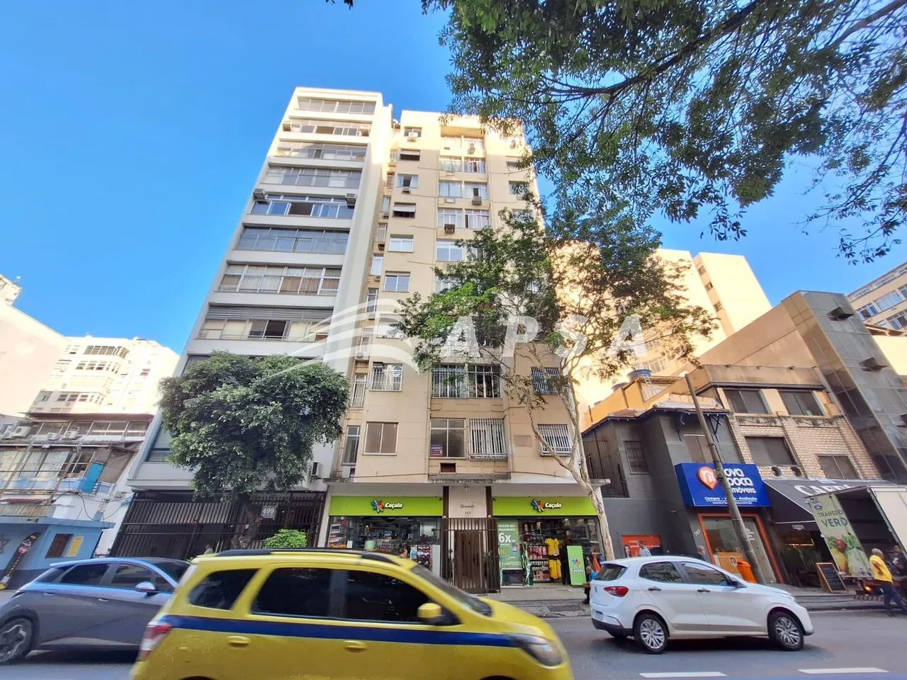 APARTAMENTO FRENTE, SALA , 2 QUARTOS, BANHEIRO, COZINHA, AREA DE SERVIÇO E BANHEIRO EMPREG