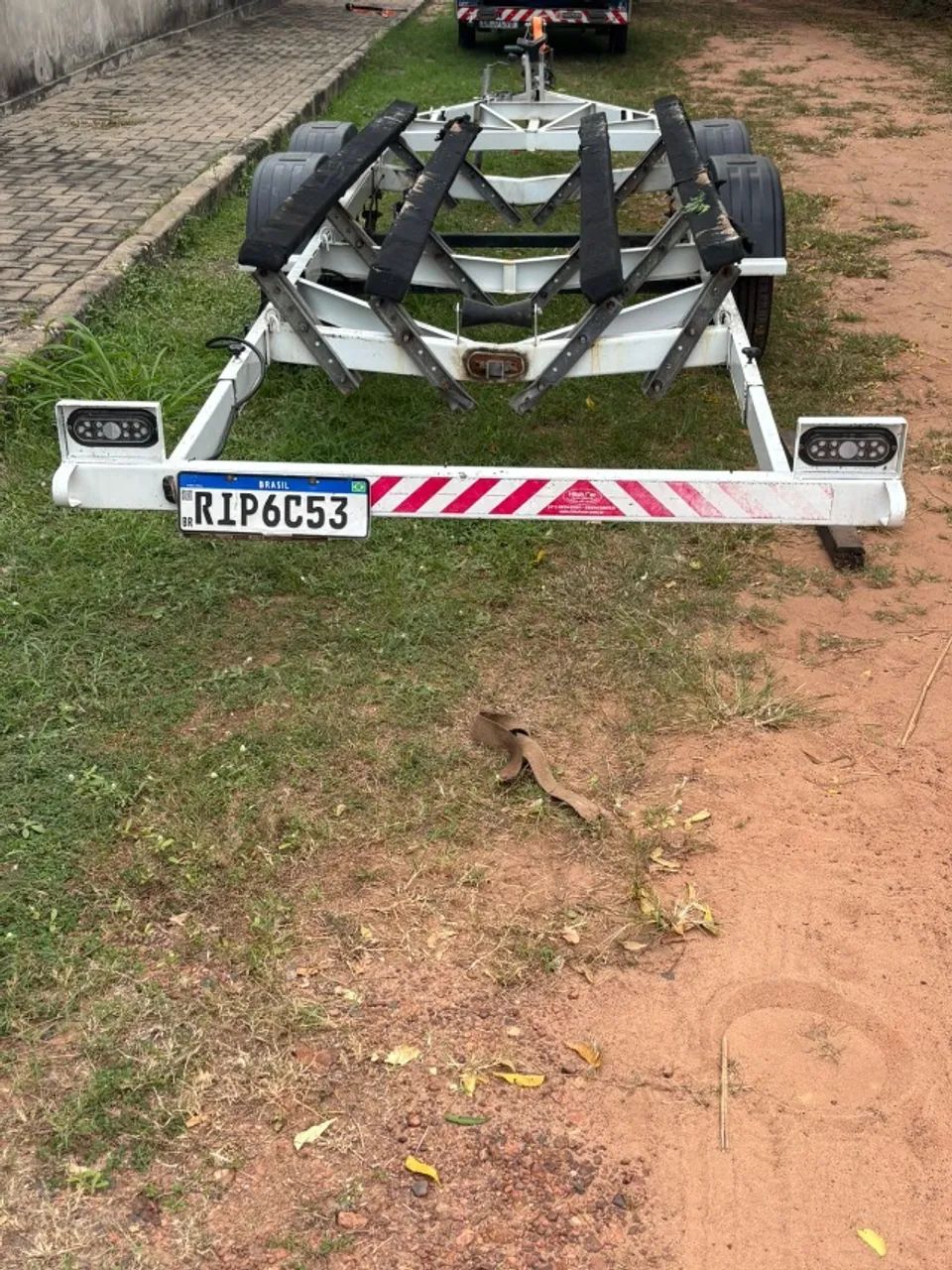 reboque para barco dois eixos - Foto 2