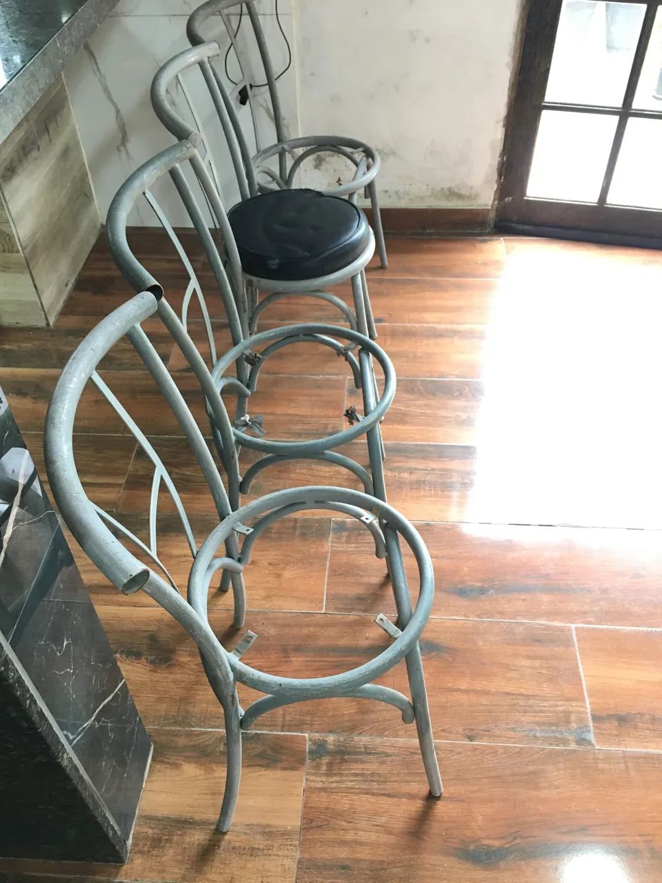 4 CADEIRAS FERRO REFORÇADO  - Foto 2
