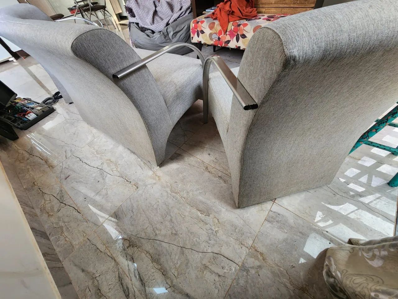 Vendo sofá 3 lugares por 1.200  - Foto 3