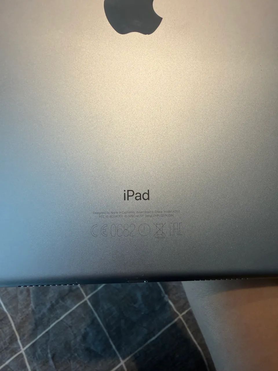 VENDO IPAD PRO 2ª GERAÇÃO + APPLE PENCIL (ambos novíssimos) - Foto 2