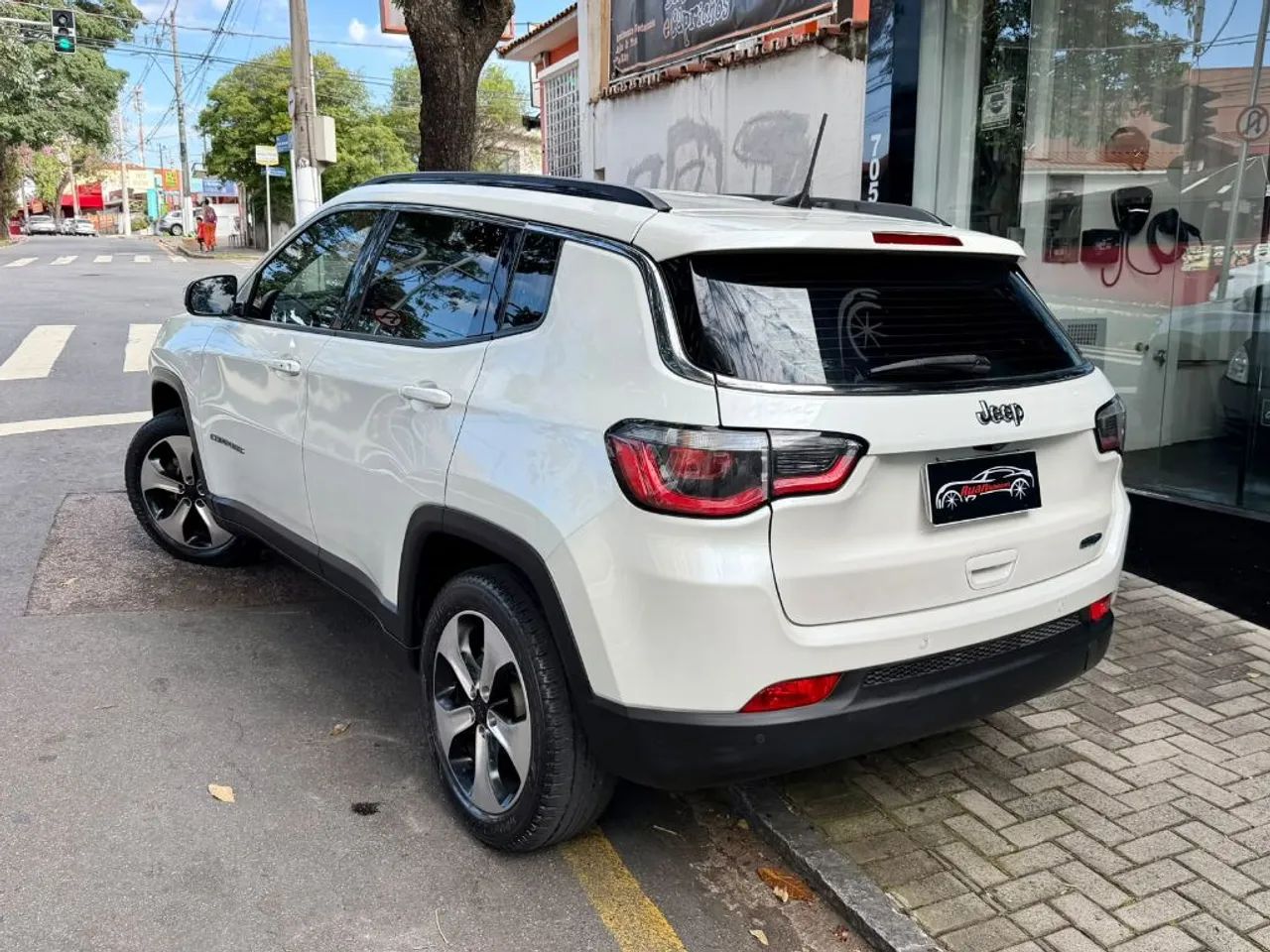 Jeep Compass Longitude 2.0 4X2 Flex 16V Aut. 2017 - Foto 2