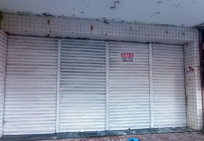OPORTUNIDADE PRÉDIO COM LOJA COMERCIAL - CENTRO 