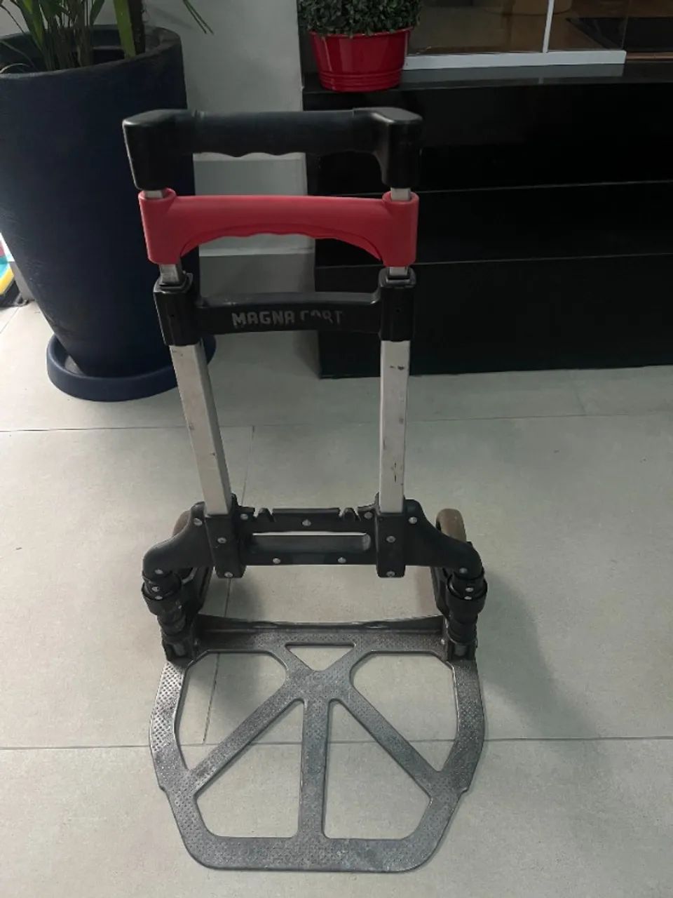 Carrinho Dobrável para Carga em Alumínio MCX - Magna Cart - Até 68 Kg - Foto 5