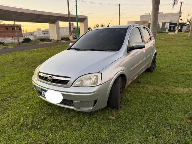 Chevrolet Corsa Corsa Hat. Premium 1.4 8V ECONOFLEX 5p 2009