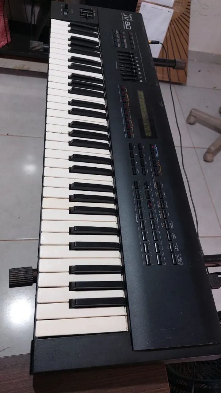 Roland JV-80 - Foto 5